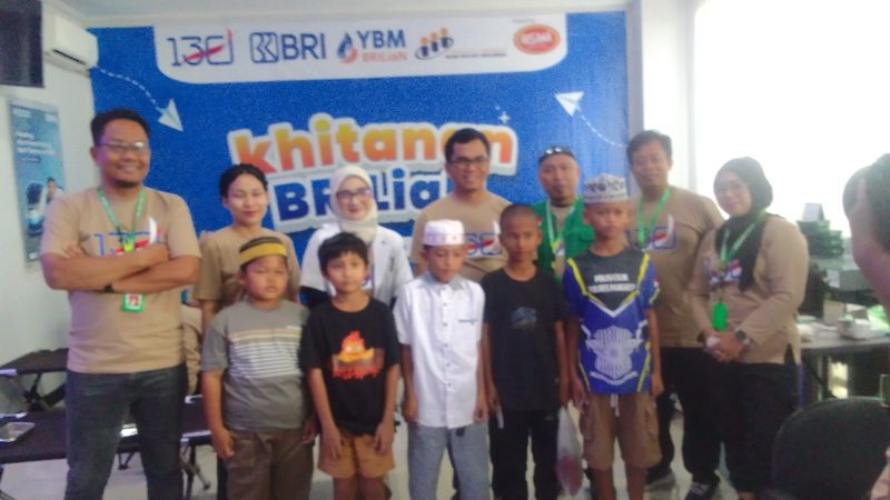 Peringati HUT ke 130, BRI Pangkep Gelar Khitanan Massal