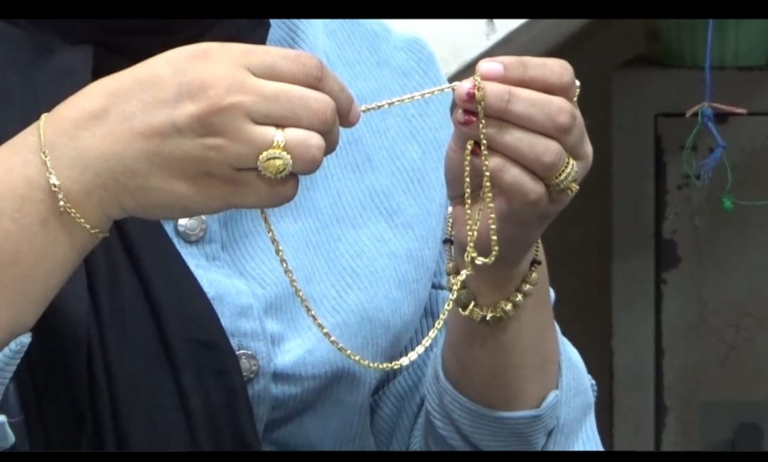 Pedagang Pasar Sentral Pinrang jadi Korban Penipuan Jual Beli Emas Palsu