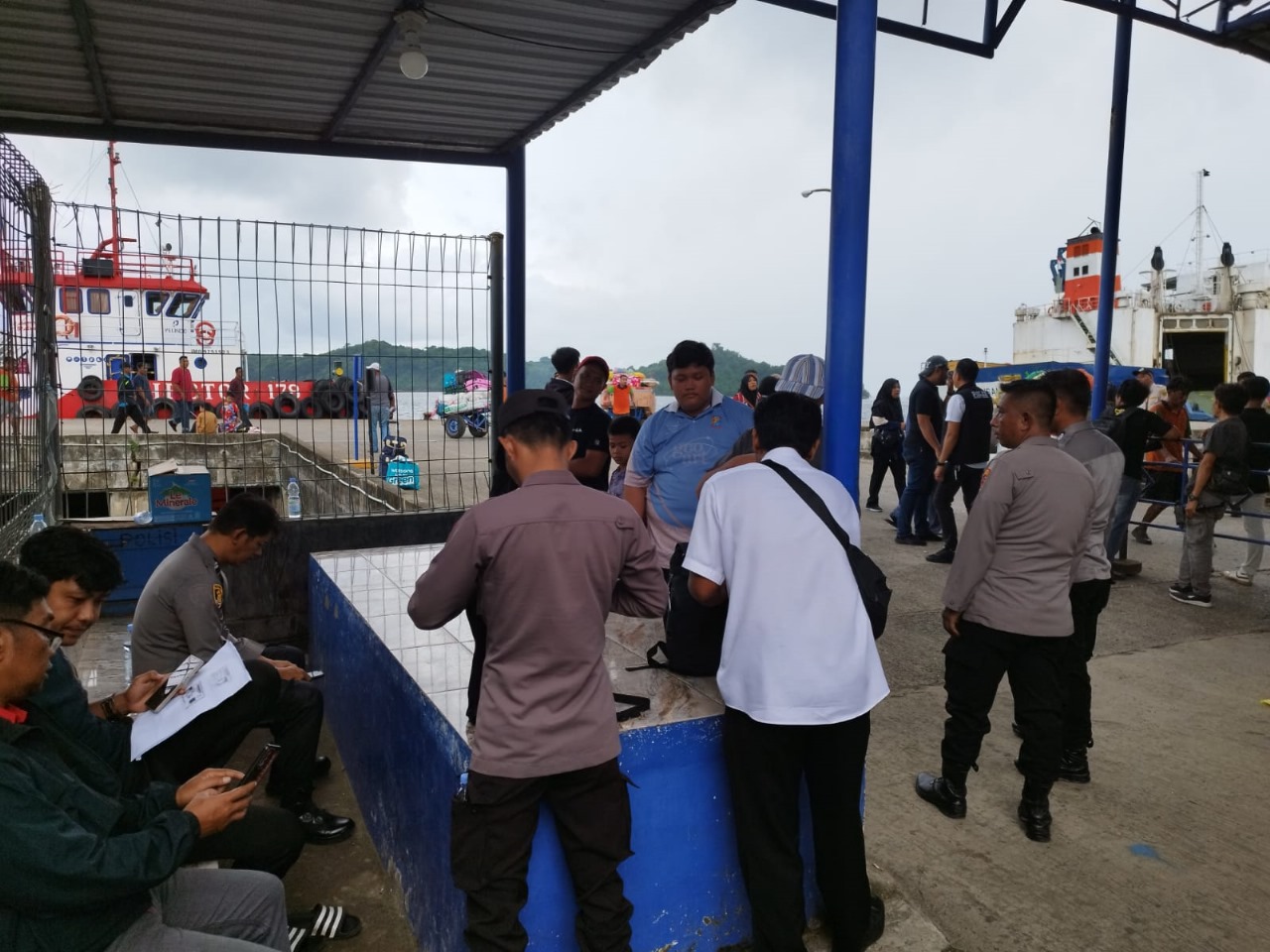 Queen Soya Berlabuh Turunkan 1.060 Penumpang, Polsek KPN Perketat Pengamanan Jelang Akhir Tahun