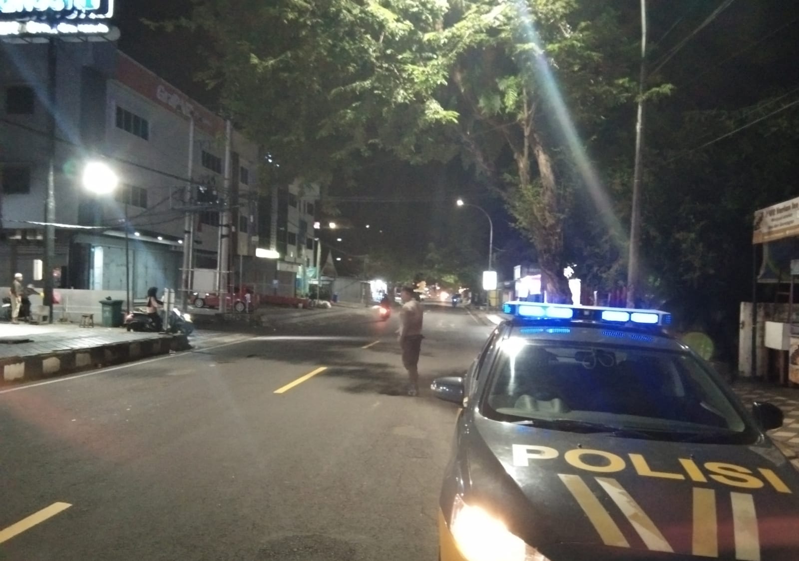 Patroli Blue Light Polsek Bacukiki, Upaya Berikan Rasa Aman di Malam Hari