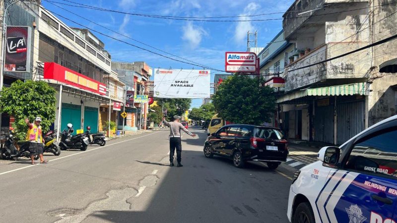 Patroli Unit Turjawali Satlantas Polres Parepare Lakukan Pemantauan Area Larangan Parkir