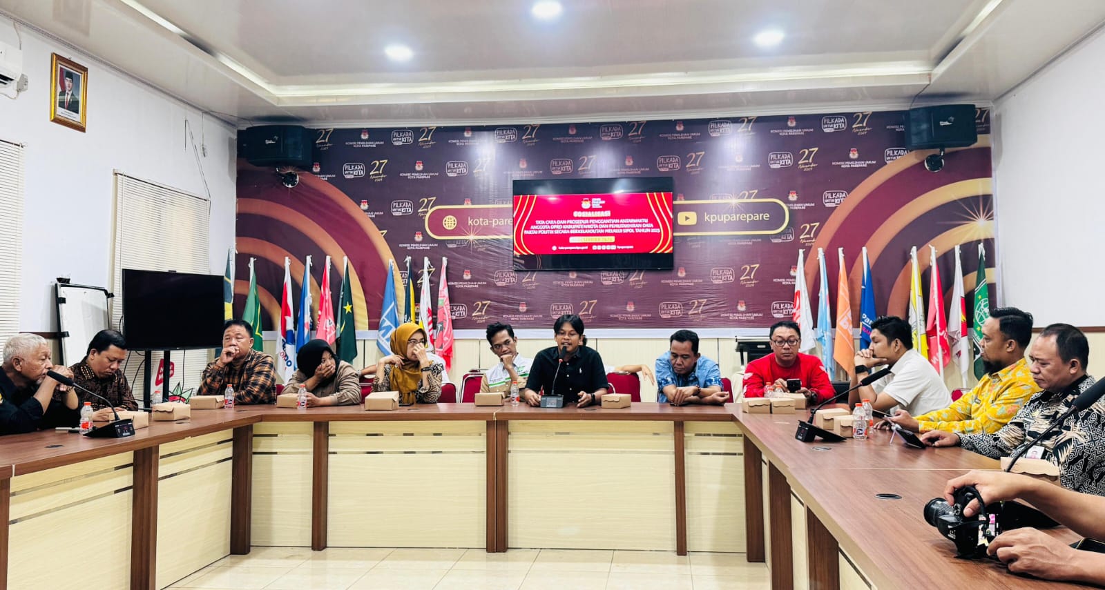 KPU Parepare Gelar Sosialisasi PAW Anggota DPRD dan Pemutakhiran Data Parpol di SIPOL