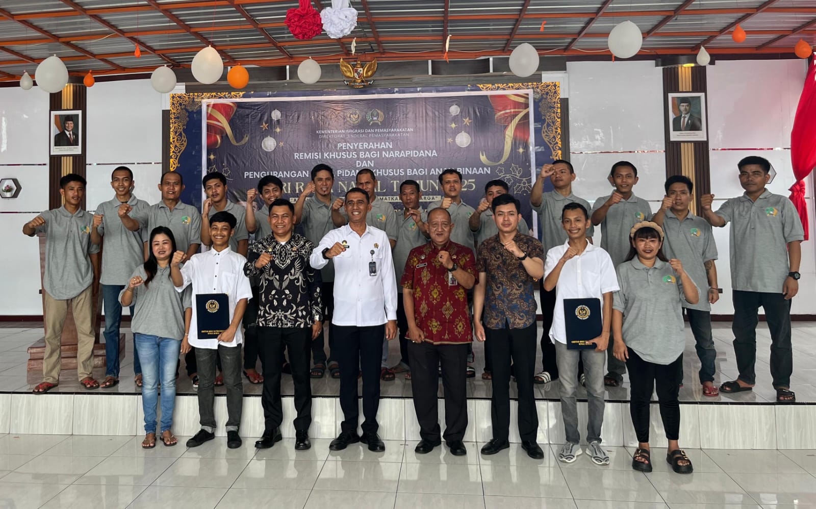Lapas Parepare Beri Kado Natal Remisi kepada 13 Warga Binaan