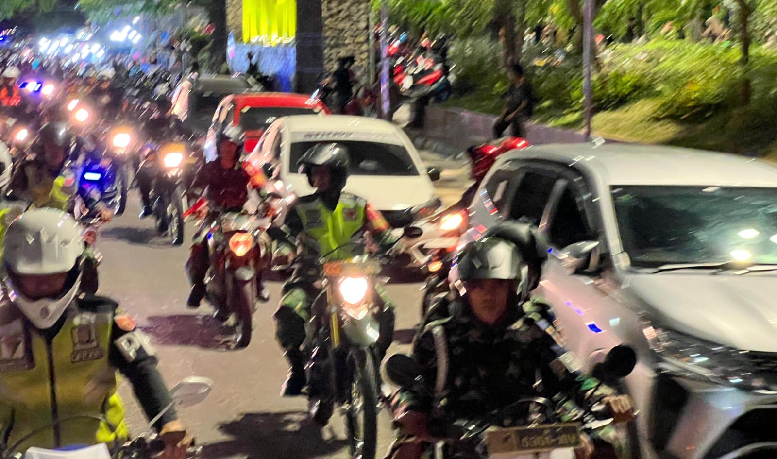 Polres Parepare Gelar Patroli Skala Besar, Aparat Terpadu Siap Amankan Malam Pergantian Tahun