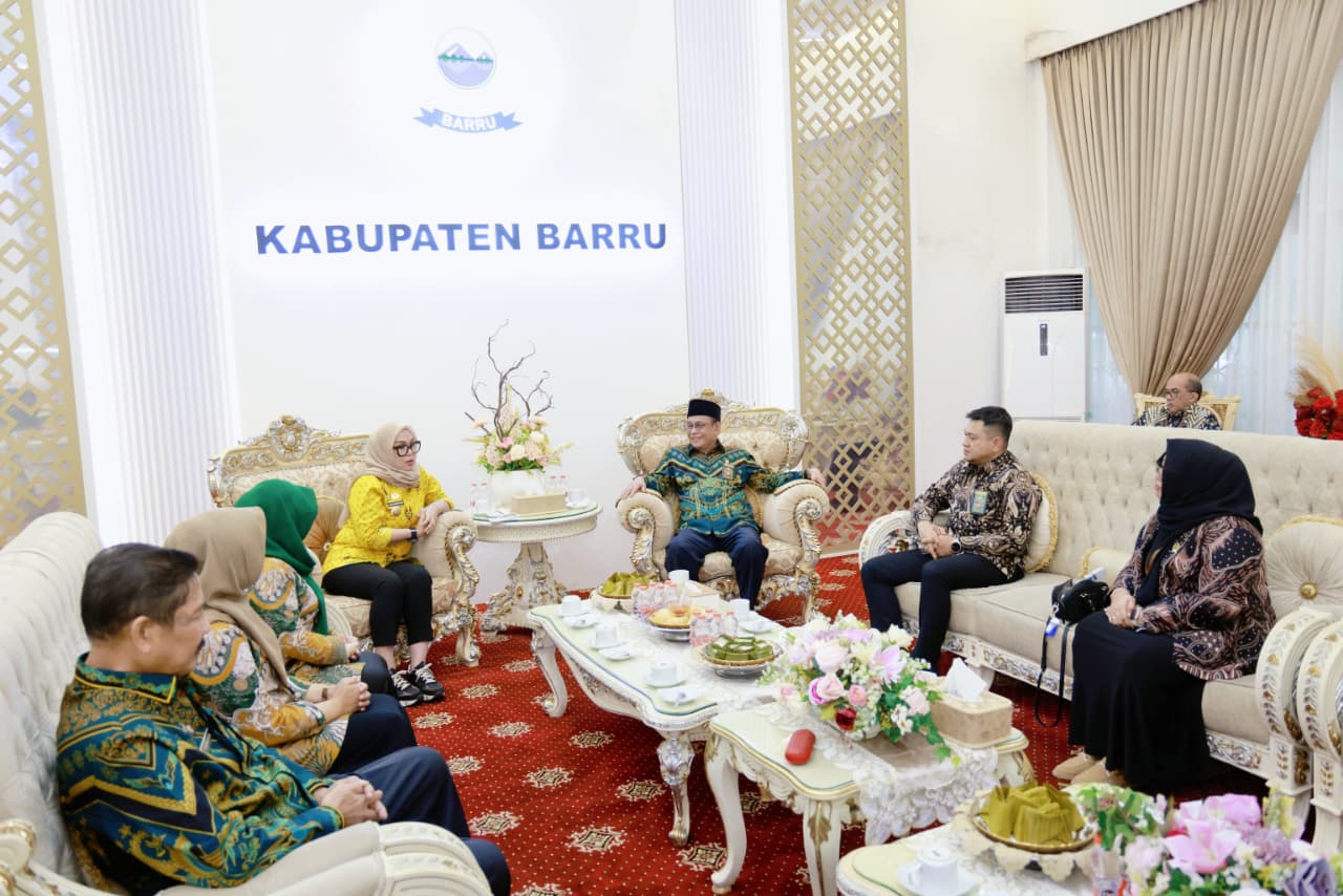 Perkuat Sinergitas, Bupati Barru Menerima Kunjungan Silaturahmi Ketua PTA Makassar
