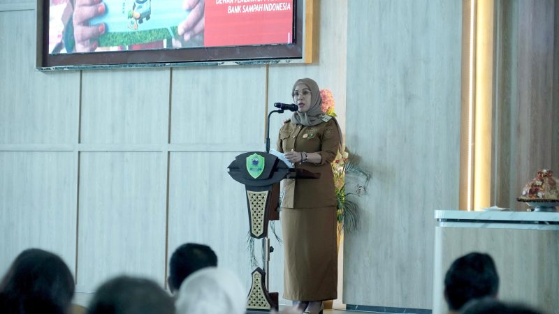 Bupati Barru Tekankan Pengelolaan Sampah Terstruktur Mulai Tingkat Desa dan Kelurahan