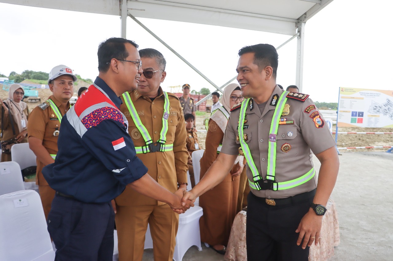 Kapolres Barru Hadiri Peresmian Pembangunan Sekolah Rakyat Secara Terpusat oleh Presiden Prabowo Subianto