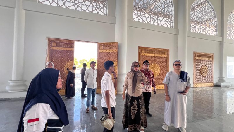 Bupati Barru Tinjau Progres Pembangunan Masjid Raya, Memastikan Dapat Digunakan Beribadah Ramadan