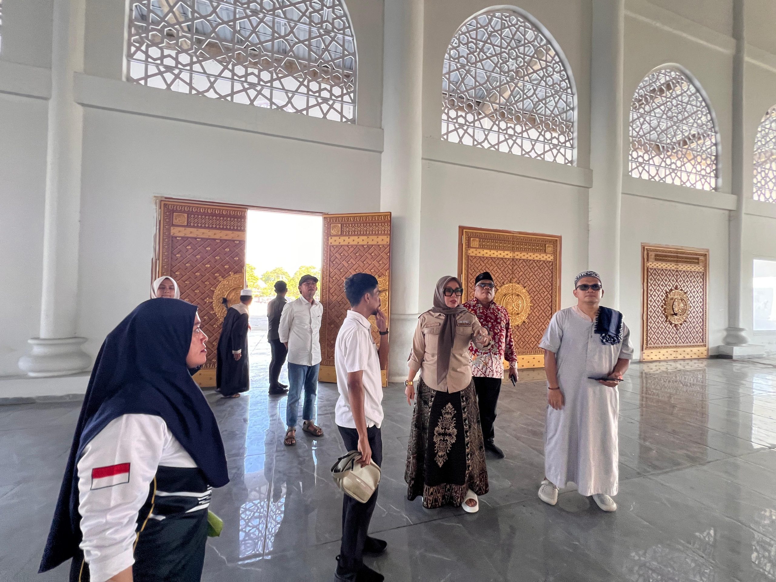 Bupati Barru Tinjau Progres Pembangunan Masjid Raya, Memastikan Dapat Digunakan Beribadah Ramadan