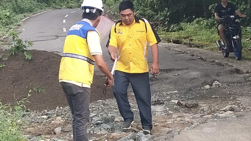 Jalankan Arahan Bupati & Wakil Bupati Barru, Dinas PU PUTR-Perkim Perbaiki Jalan Rusak di Lawampang-Tompo