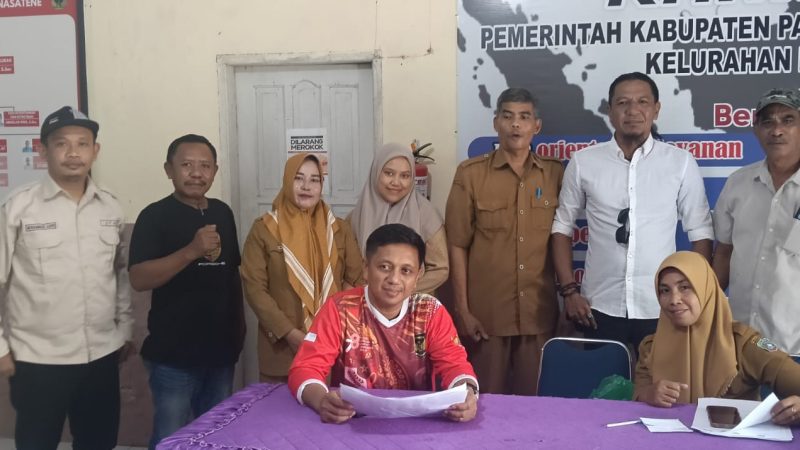 Lurah Minasatene Beri Layanan Terbaik bagi Warganya untuk Penyaluran BLTS Kemensos