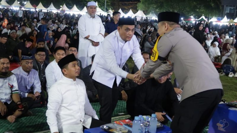 Kapolres Parepare Pimpin Pengamanan Malam Tahun Baru, Hadiri Tablig Akbar dan Doa Bersama Lintas Agama