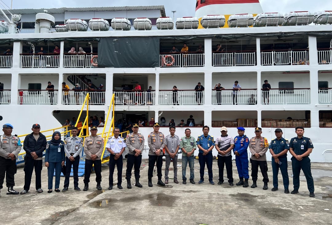 Kapolres Parepare Kunjungi Pelabuhan Nusantara, Pantau Arus Pasca Libur Nataru