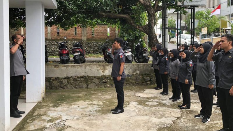 Apel Pagi Awal Tahun 2026, Ketua Bawaslu Parepare Tekankan Disiplin dan Kesiapan Program Edukasi
