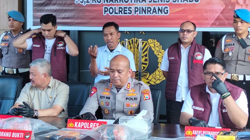 Empat Orang Terduga Kurir Sabu Jaringan Internasional Ditangkap di Pinrang