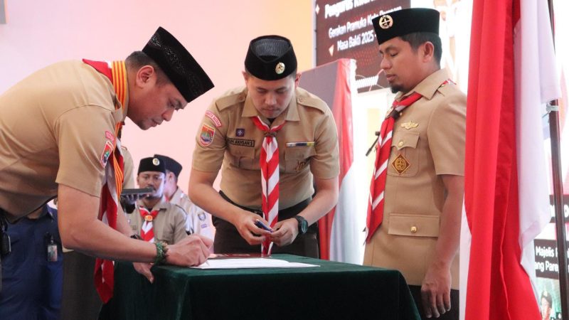 Tasming Hamid Dikukuhkan sebagai Pembina Kwarcab Pramuka Parepare