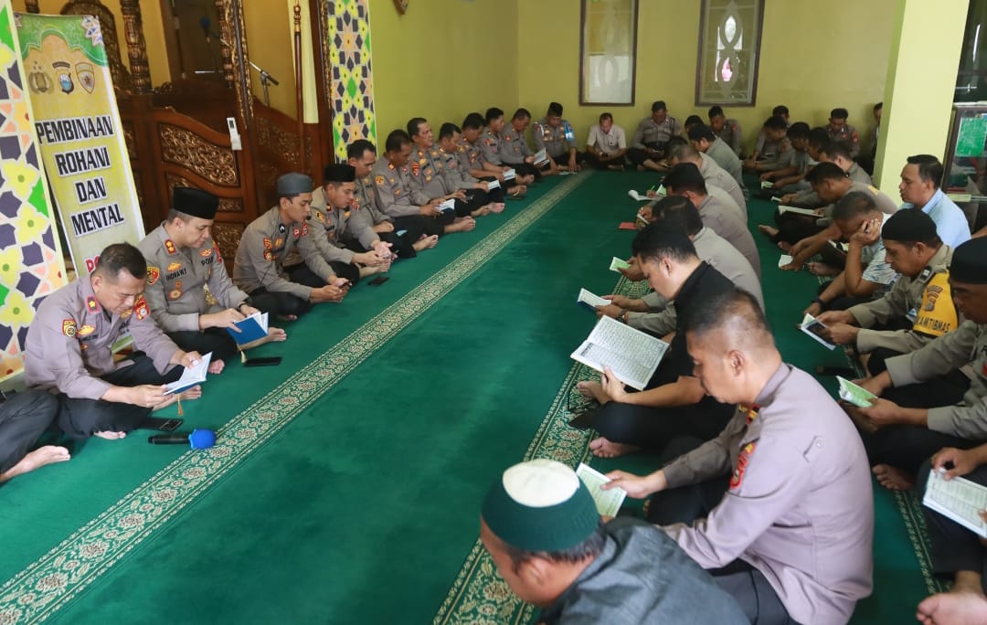 Yasinan dan Doa Bersama Rutin, Kapolres Parepare Ajak Jajarannya Memakmurkan Masjid