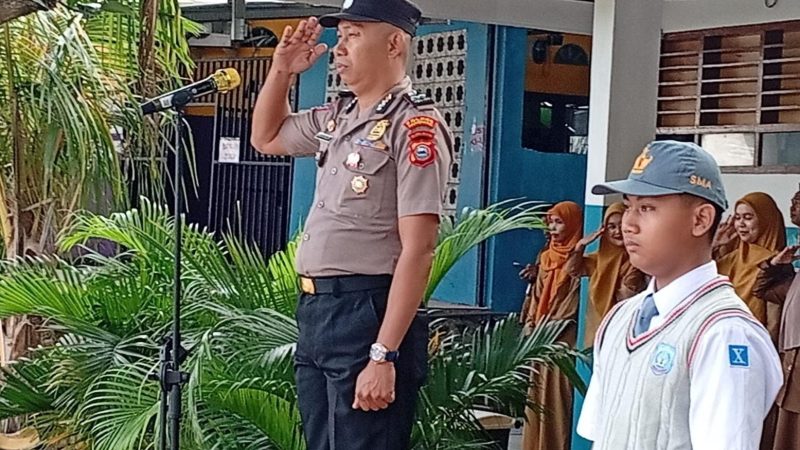 Sat Binmas Polres Parepare Goes To School di SMANegeri 4, Bina Karakter Pelajar dan Salurkan Sarana Olahraga