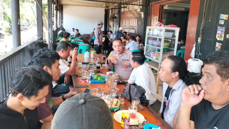 Kapolsek Bungoro Gelar Coffee Morning bersama Jurnalis, Perkuat Sinergitas Polri dan Pers