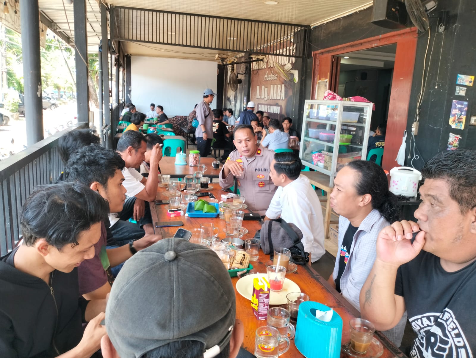 Kapolsek Bungoro Gelar Coffee Morning bersama Jurnalis, Perkuat Sinergitas Polri dan Pers