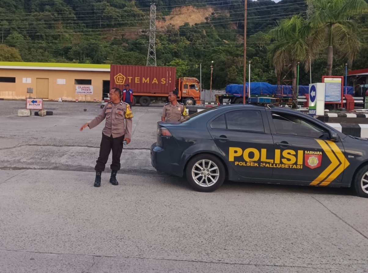 Bahayakan Pengguna Jalan, Polsek Mallusetasi Bubarkan Balapan Liar di Jalan Poros Parepare-Barru