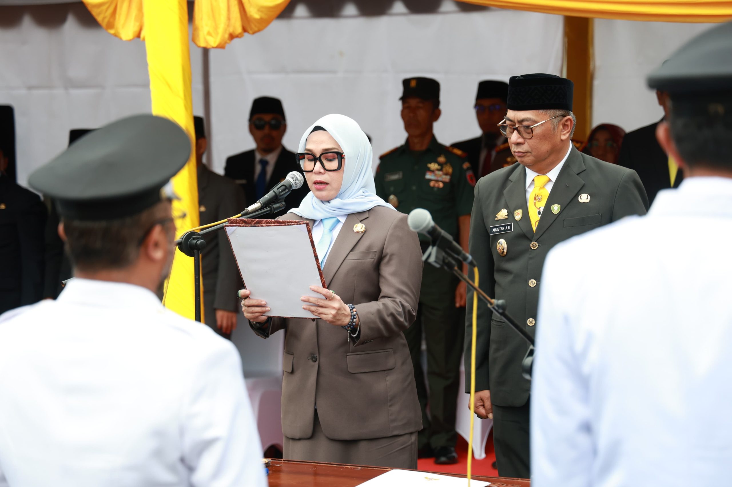 Kokohkan Struktural Birokrasi, Bupati Barru Lantik 153 JPT Pratama, Pengawas Hingga Fungsional