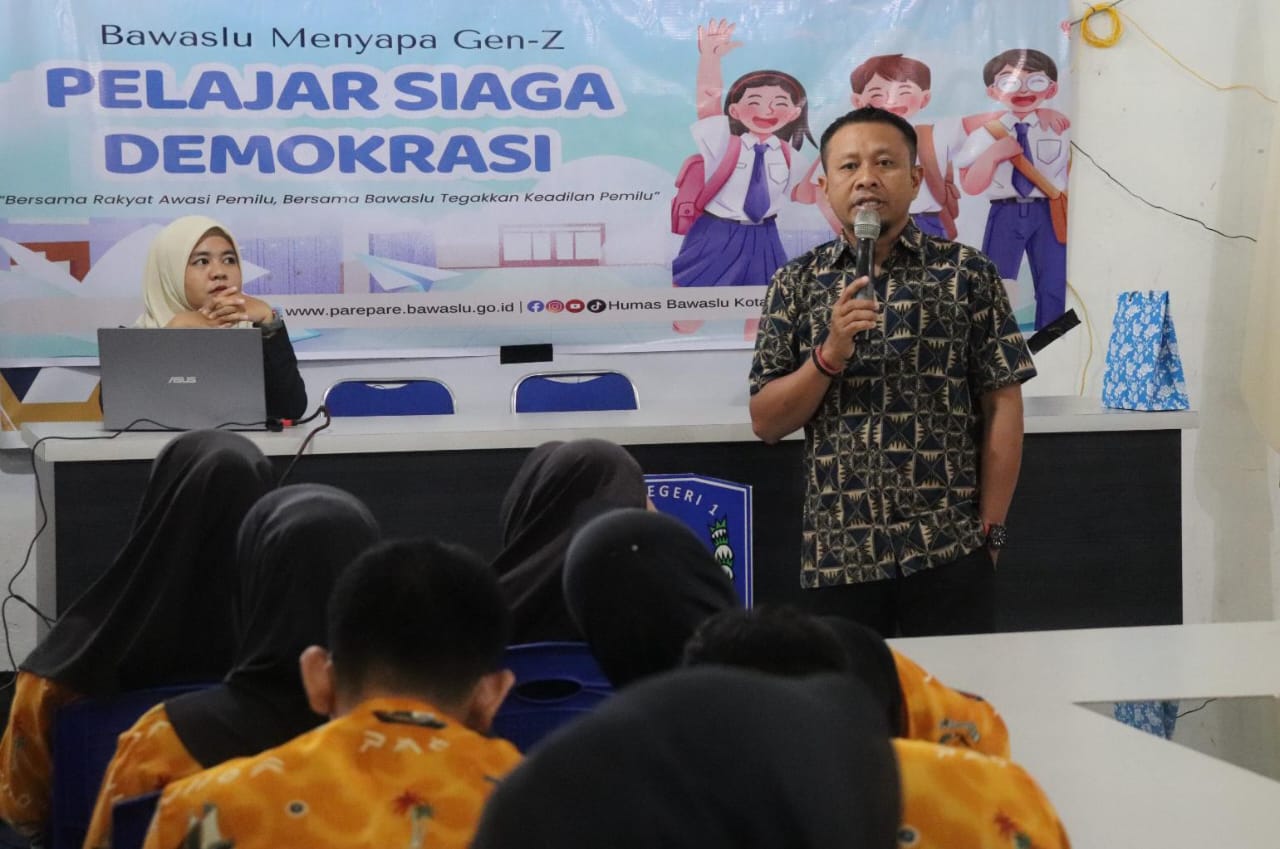 Melek Demokrasi Sejak Dini: Pelajar di Parepare Siap jadi Pengawas Partisipatif