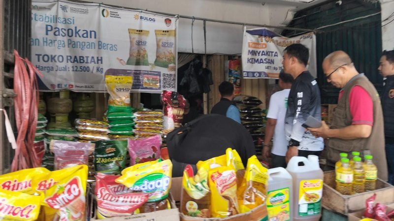 Satgas Pangan Pinrang Sidak 14 Komoditi Bapok di Pasar Tradisional