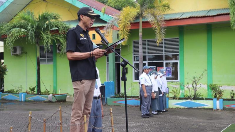 Jadi Pembina Upacara di MAN 1 Parepare, Ketua Bawaslu Dorong Gen Z Jadi Pengawas Partisipatif