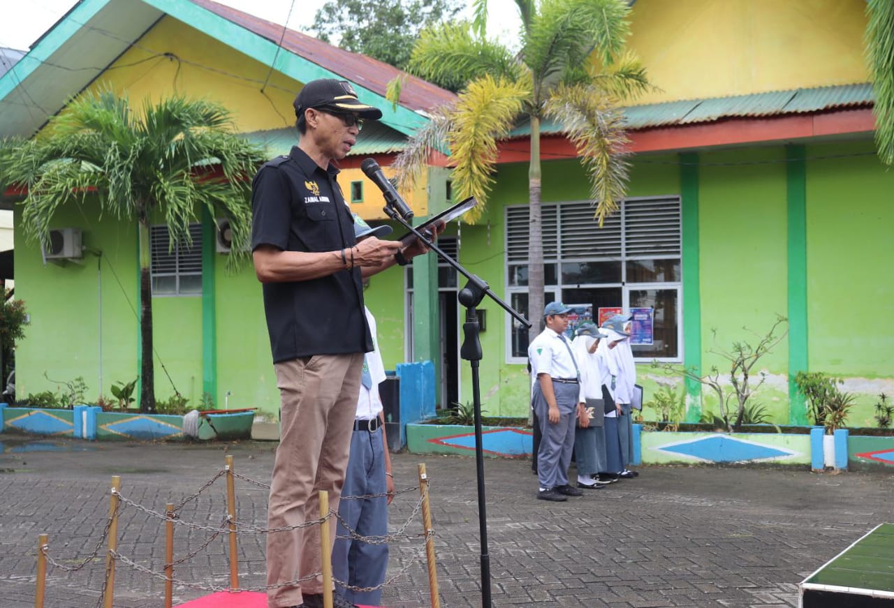 Jadi Pembina Upacara di MAN 1 Parepare, Ketua Bawaslu Dorong Gen Z Jadi Pengawas Partisipatif