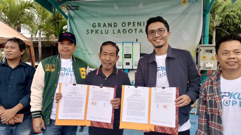 PLN Parepare Resmikan SPKLU Lagota Cafe & Resto, Bisa Isi Daya Dua EV Bersamaan