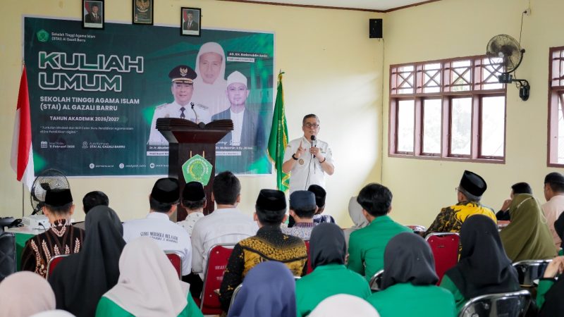 Wakil Bupati Barru Membawakan Materi Kuliah Umum di STAI Al Gazali, Bahas Transformasi Digital Dunia Pendidikan