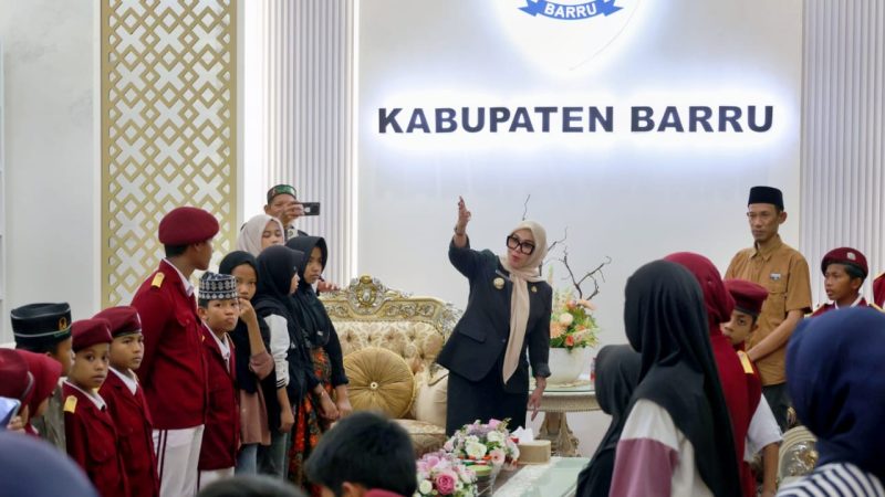 Bupati Barru Motivasi Siswa Sekolah Rakyat Semangat Belajar & Tidak Menyia-nyiakan Kesempatan