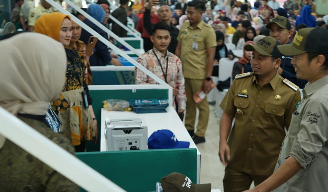 Wali Kota Parepare Tasming Hamid Buka Serambi BI 2026, Layanan Tukar Uang Baru Diserbu Warga