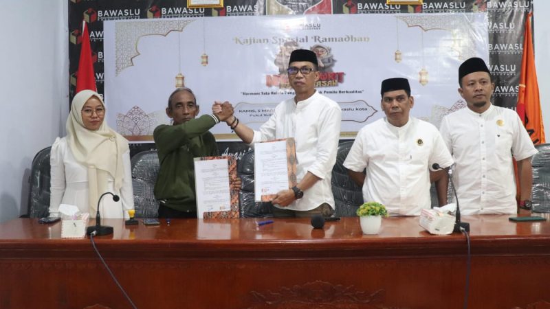 Bawaslu Parepare Gelar Ngabuburit Pengawasan dan Teken MoU Pendidikan Demokrasi bersama PT Tinta Hijau Bersahaja