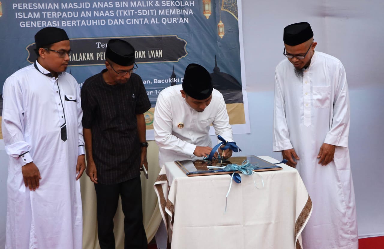 Tasming Hamid Resmikan Masjid Anas Bin Malik dan SIT An Naas, Ajak Masyarakat Makmurkan Masjid di Bulan Ramadan