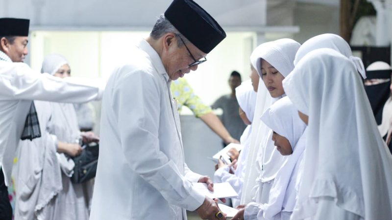 Anggota Komisi II DPR RI Taufan Pawe Bukber di Parepare, Salurkan Bantuan untuk Disabilitas dan Anak Yatim