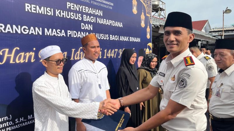 Lapas Parepare Laksanakan Salat Idulfitri 1447 H dan Serahkan Remisi Khusus kepada 320 WBP