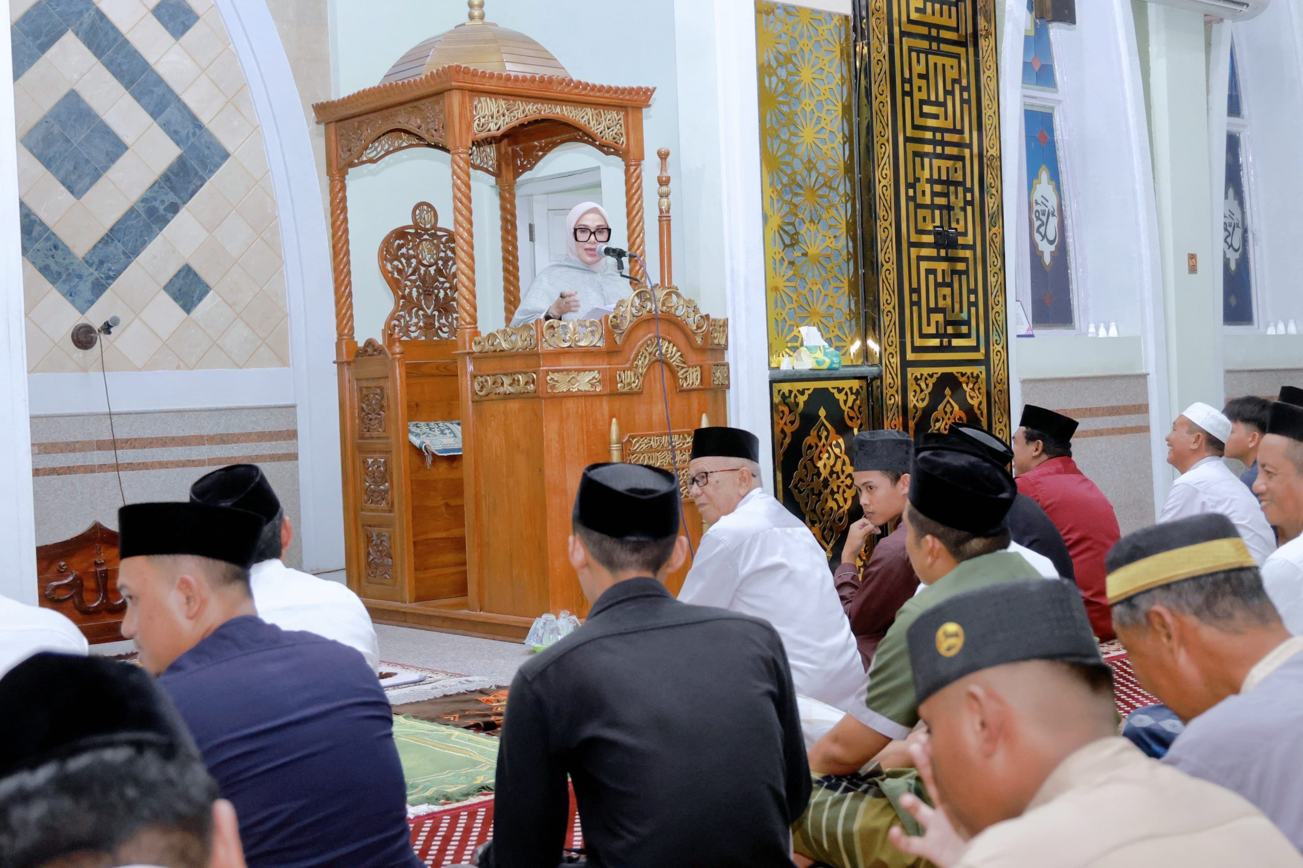 Safari Ramadan di Masjid Mujahidin Bottoe, Bupati Barru Merefleksikan Capaian Setahun Kepemimpinannya