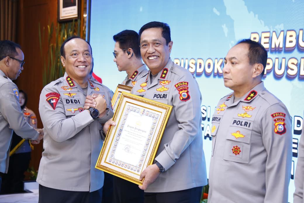 Wujud Komitmen Kelola Anggaran Akuntabel & Profesional, Polda Sulsel Sabet Penghargaan Peringkat 1 IKPA