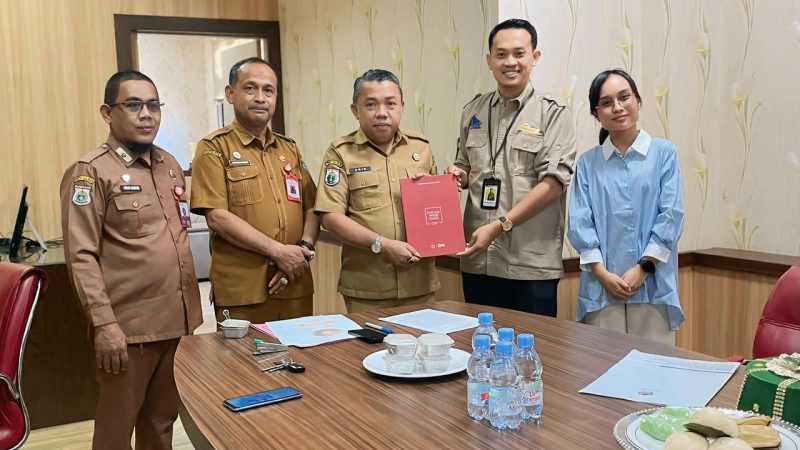 KP2KP Pasangkayu Tawarkan Perpanjangan PKS OP4D Tahap VIII dan Sampaikan Piagam Wajib Pajak