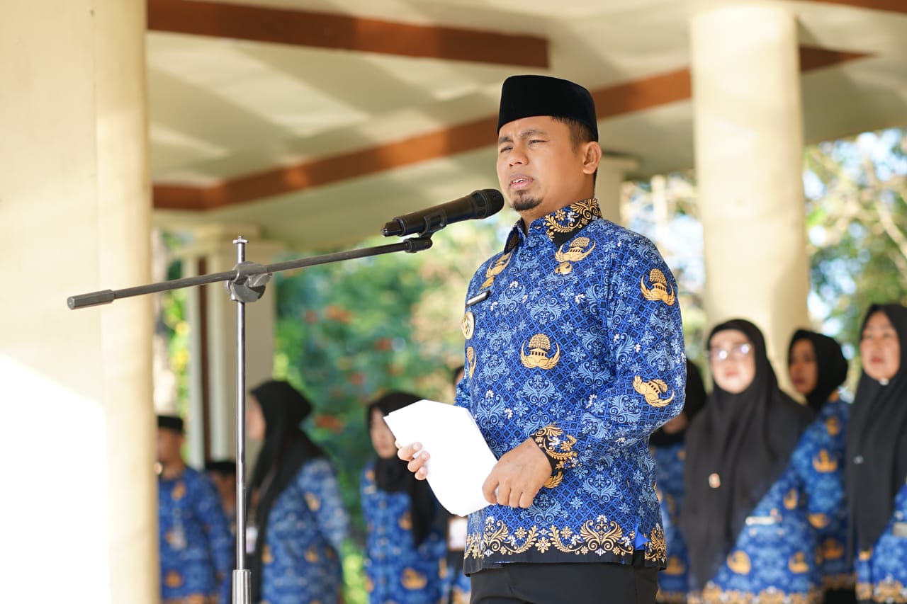 Pimpin Upacara HKN, Tasming Hamid Tekankan Peran ASN sebagai Pelayan Publik dan Penyampai Informasi Valid