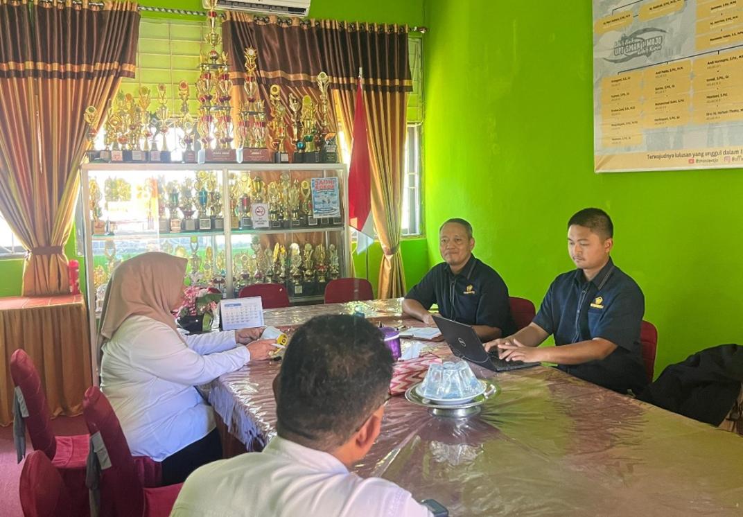 Galakkan Sadar Pajak Sejak Dini, KP2KP Sengkang Sambangi SMAN 1 Wajo