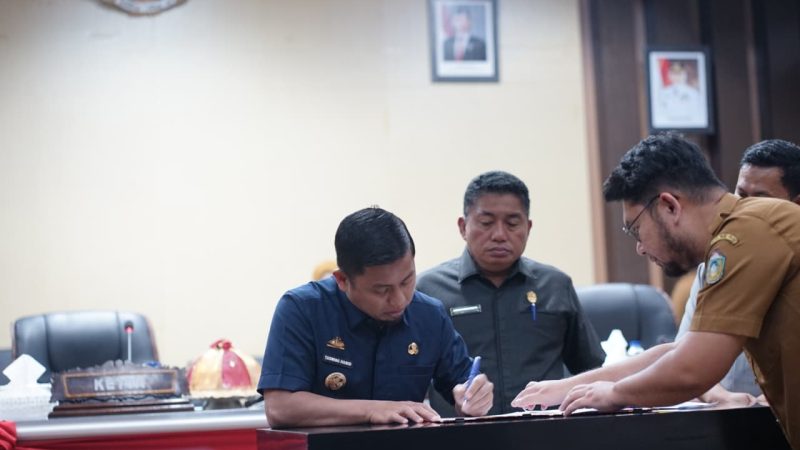 Penandatanganan Rekomendasi LKPJ TA 2025, Tasming Hamid Apresiasi Kinerja DPRD Parepare