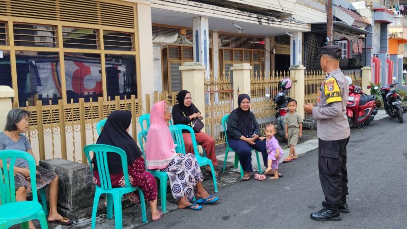 Bhabinkamtibmas Polsek KPN Dampingi Pemeriksaan Kesehatan Gratis bagi Lansia dan Balita 