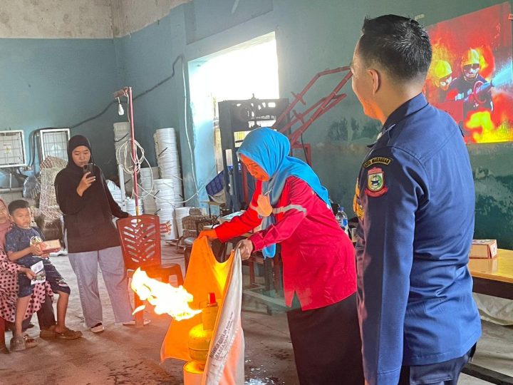 Pertamina Sulawesi Perkuat Edukasi Keselamatan, IT Makassar Gelar Pelatihan Penggunaan APAR untuk Masyarakat