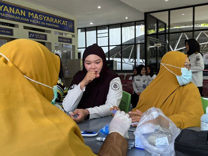 Gandeng Puskesmas Lompoe, Lapas Parepare Berikan Layanan Cek Kesehatan Gratis