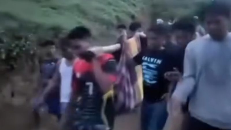 Viral Video Pasien di Dusun Paleleng Pinrang Ditandu Sejauh 3 Kilometer