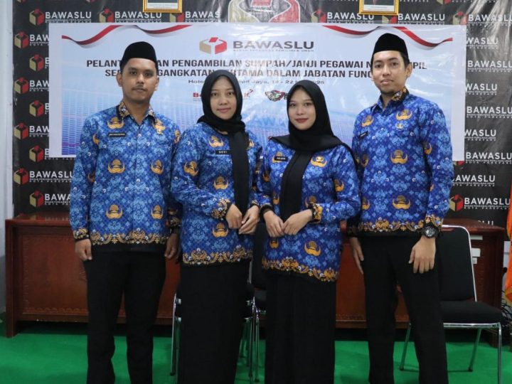 Bawaslu RI Lantik PNS dan Pejabat Fungsional, Tiga Pegawai Sekretariat Bawaslu Parepare Resmi Diambil Sumpah