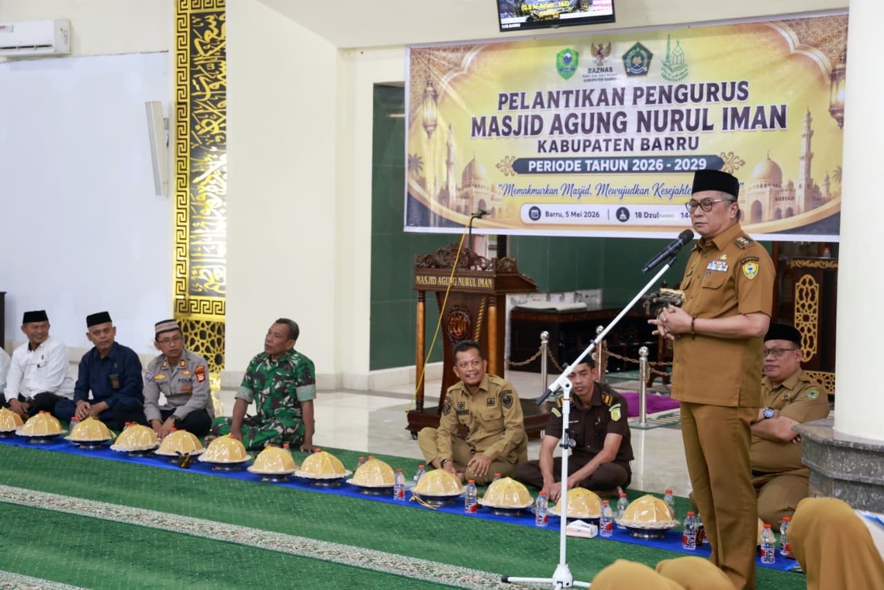 Lantik Pengurus Masjid Agung Nurul Iman, Wakil Bupati Barru Tekankan Optimalisasi Fungsi Masjid